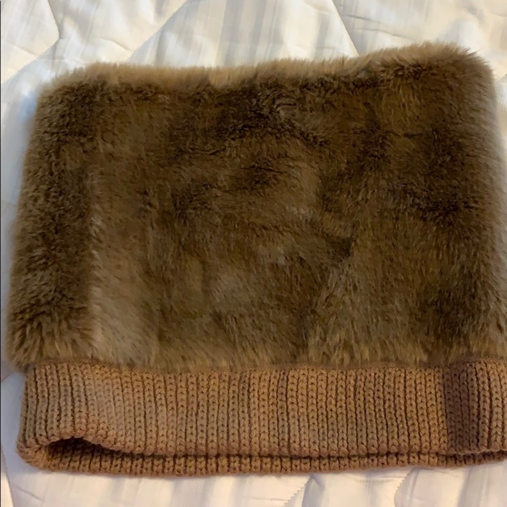 LOFT neck warmer